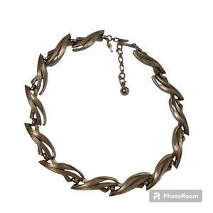 CROWN TRIFARI VINTAGE NECKLACE SILVER TONE BRUSHED LINKS CHOKER 60s HANG TAG